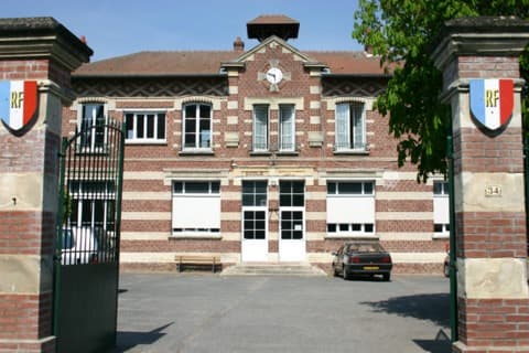 Couvreur Angicourt