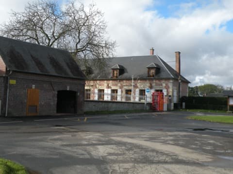 Couvreur Novillers